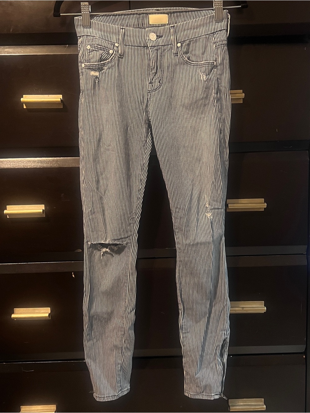 MOTHER The Looker Ankle Zip Distressed Skinny Jeans Blue and White, size 24